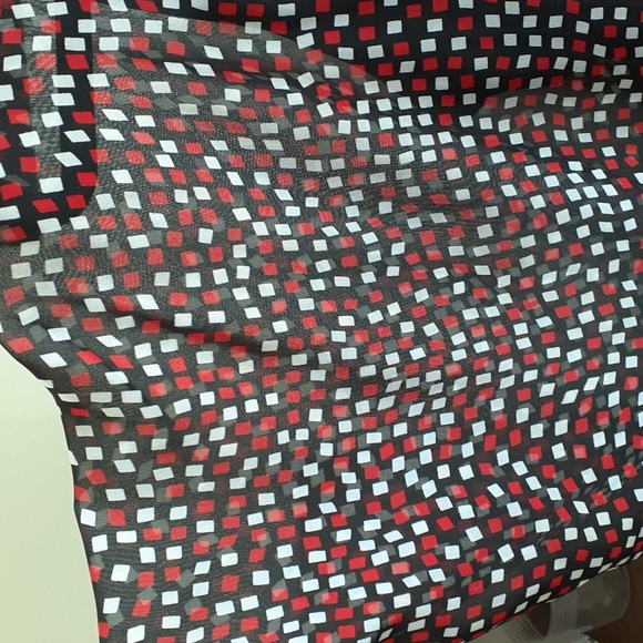 Laura Petites Flowy Short-Sleeved Scoop Neck Top - Women's Size Large - Picture 5 of 5